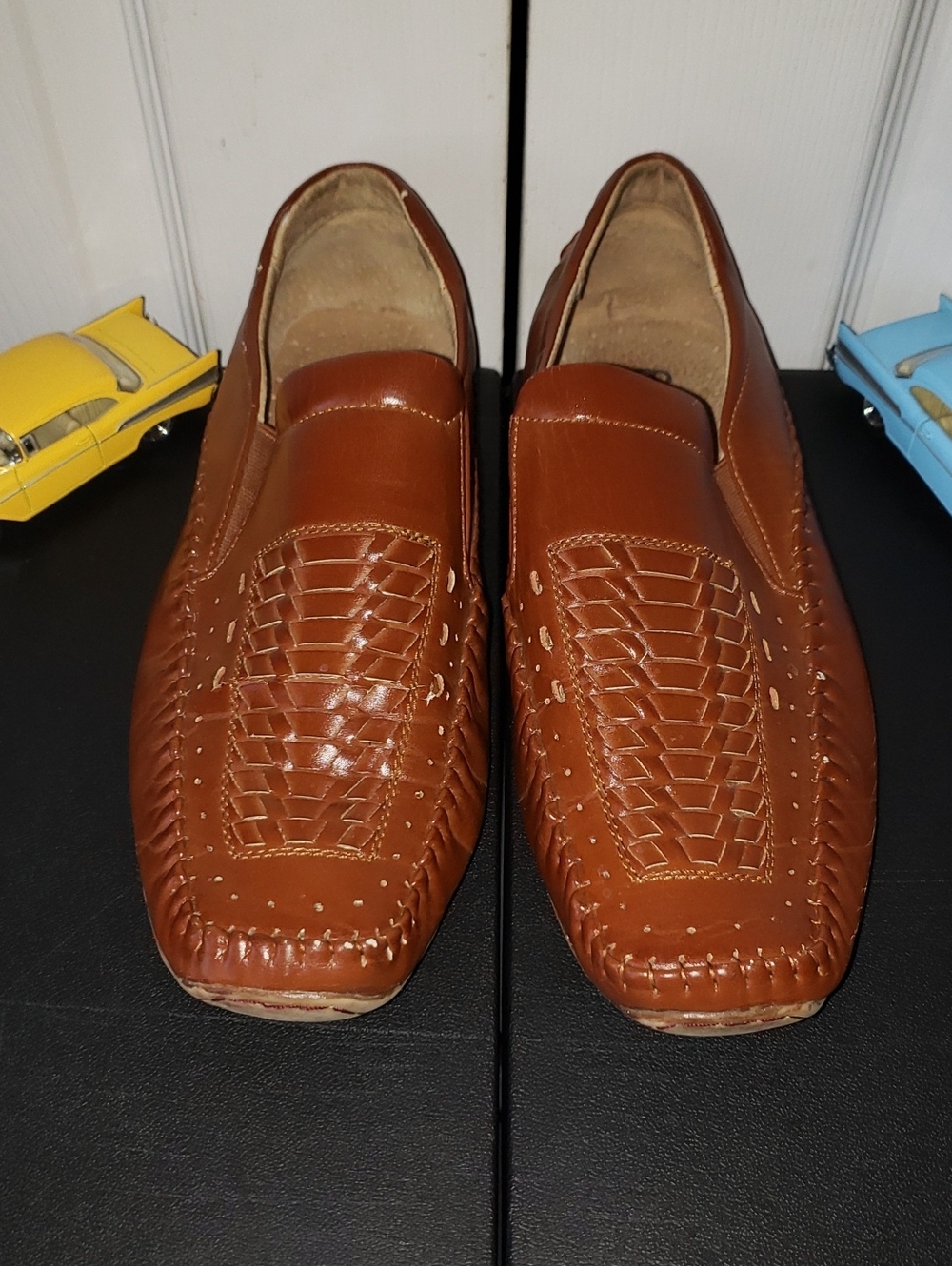 Evergreen Men's Tan Woven Slip-On Leather Loafers